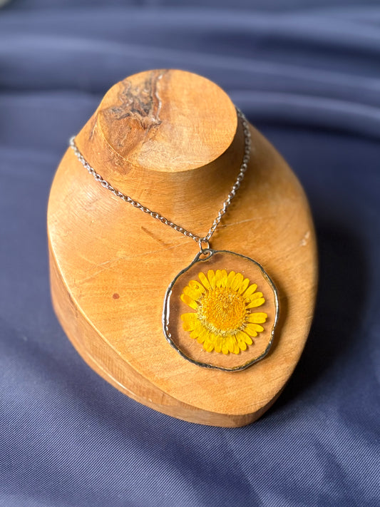 Yellow Daisy necklace