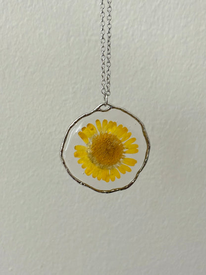 Yellow Daisy necklace